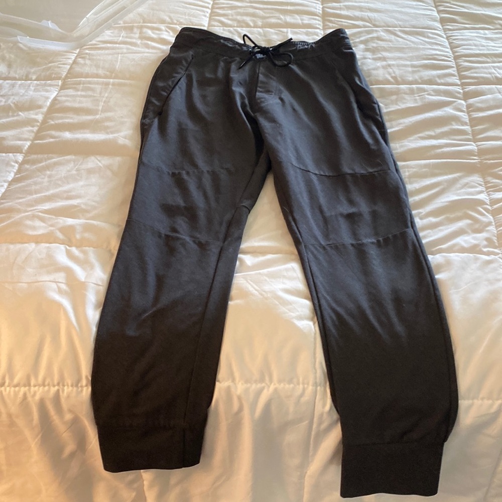 American Eagle joggers